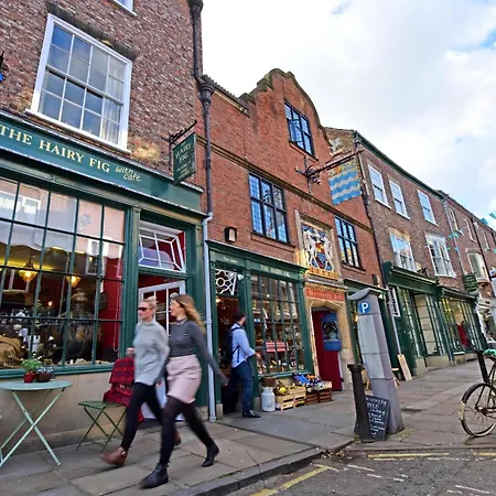 1st Floor Nunnery Modern, Romantic 1 Bed In Pass The Keys * York