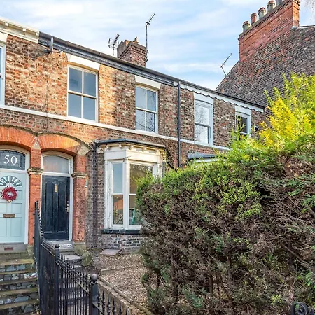 1st Floor Nunnery Modern, Romantic 1 Bed In Pass The Keys * York