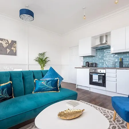 1st Floor Nunnery Modern, Romantic 1 Bed In Pass The Keys